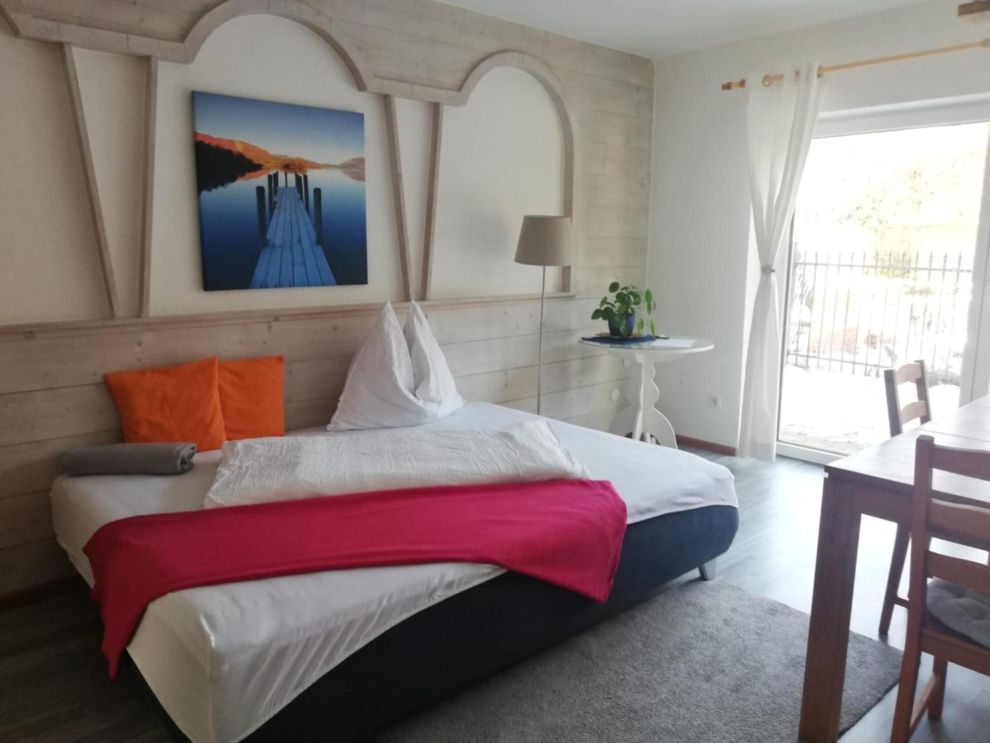 Stylish & Spacious Apartment With Patio Stams Ngoại thất bức ảnh